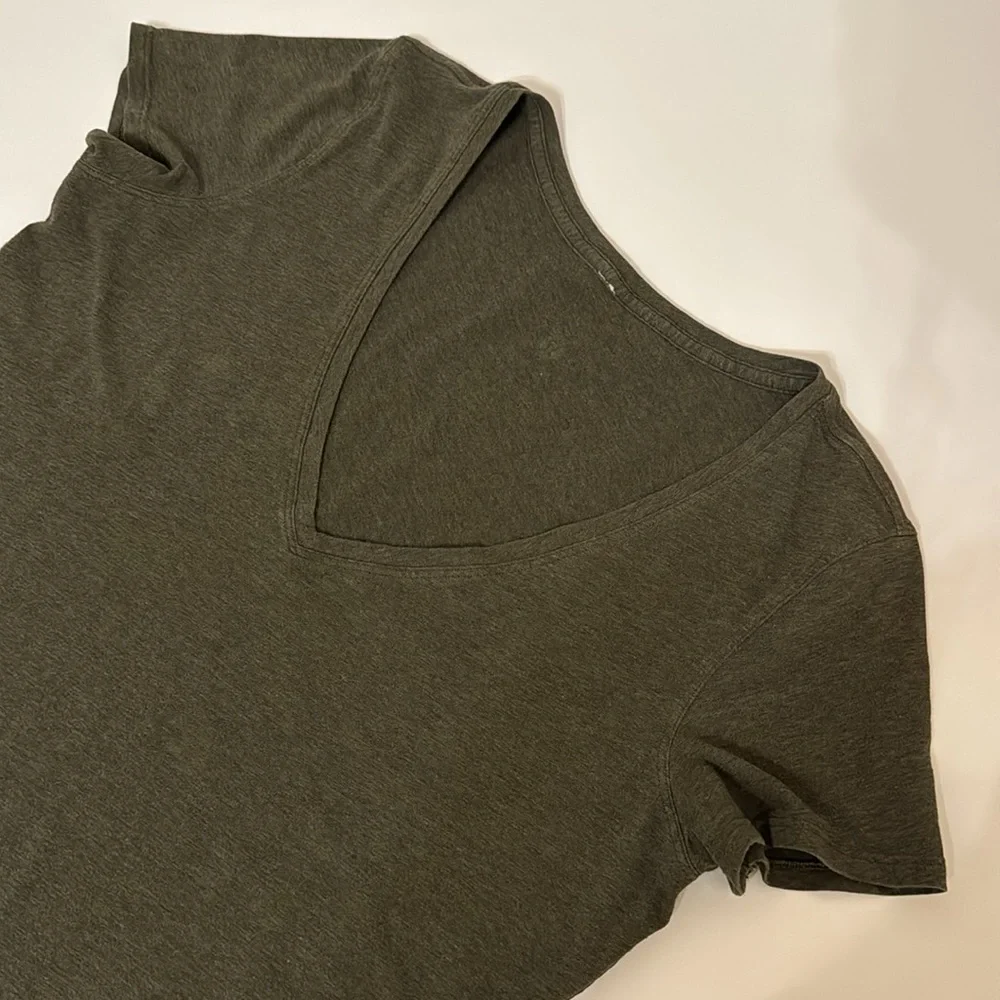 Lululemon Women’s T-shirt Tee